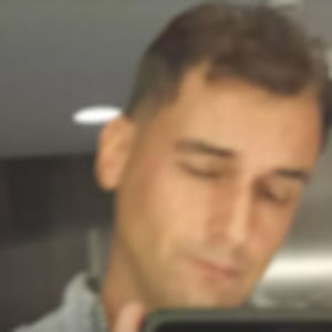 Meet your Posher, Larry